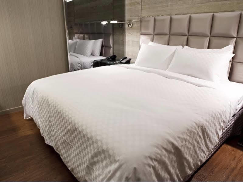 Royal Group Hotel Ho Yi Branch Kaohsiung Eksteriør bilde